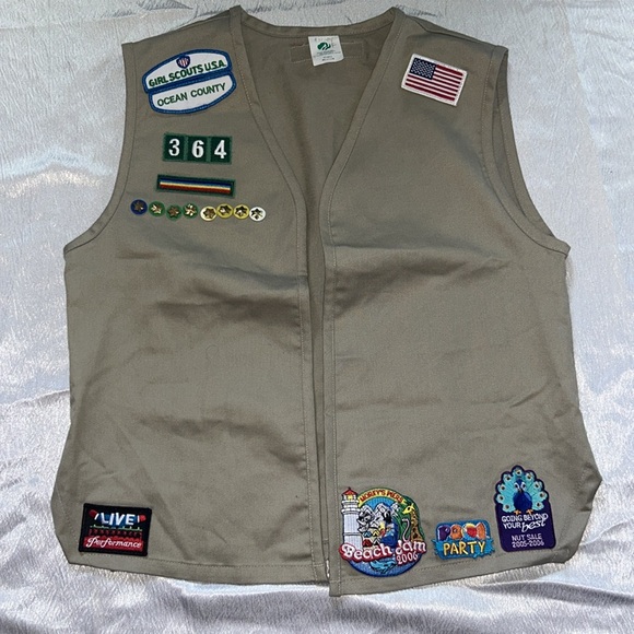 UNIQUE PIECE Vest women size medium patches - Picture 3 of 8